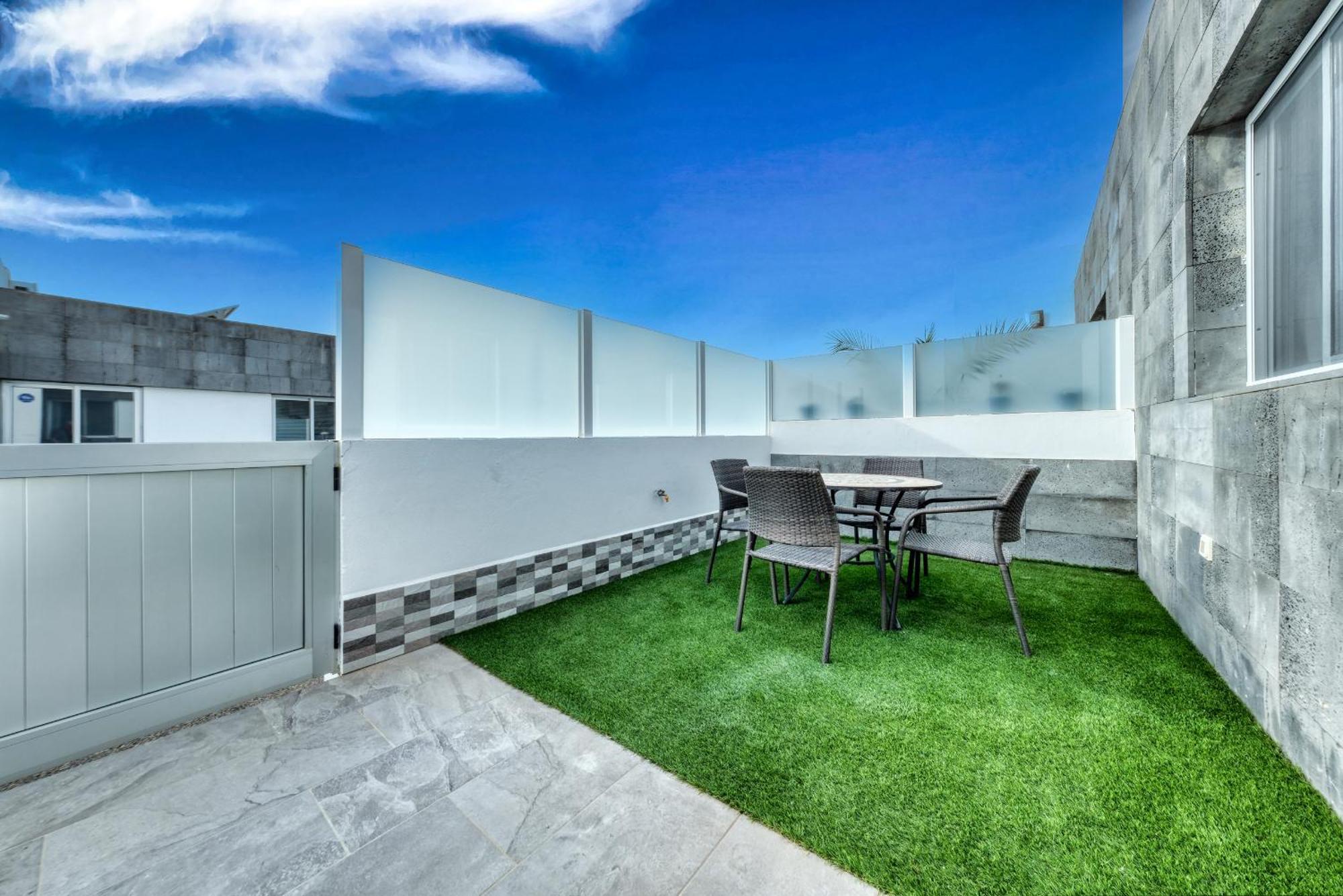 Villa Cassia-Private Pool Aircon, Sat Tv By Lanzarote Vacation Homes Коста Бланка Экстерьер фото