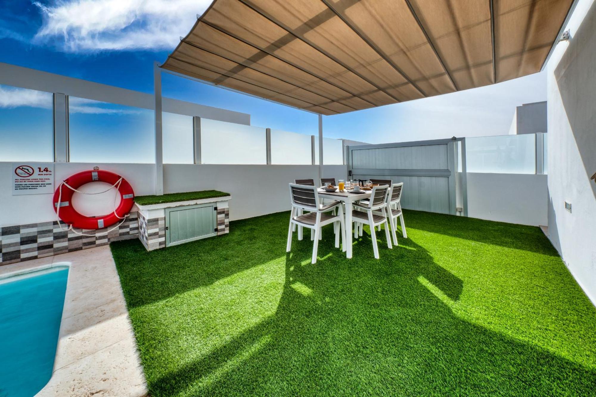 Villa Cassia-Private Pool Aircon, Sat Tv By Lanzarote Vacation Homes Коста Бланка Экстерьер фото